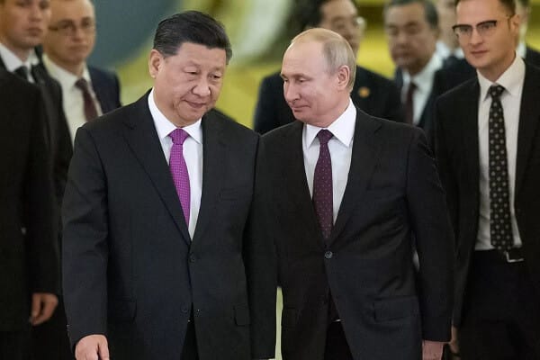 Asya'nın süper güçleri, Ukrayna savaşı ve Vladimir Putin'in Xi Jinping'in ziyaretiyle ilgili büyük açıklaması konusunda ikiye bölündü